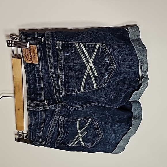 Aeropostal dark wash size 0 boyfriend jean shorts - Picture 3 of 6